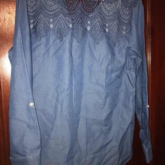 Women’s Size MEDIUM Lightweight Tunic - Picture 4 of 5